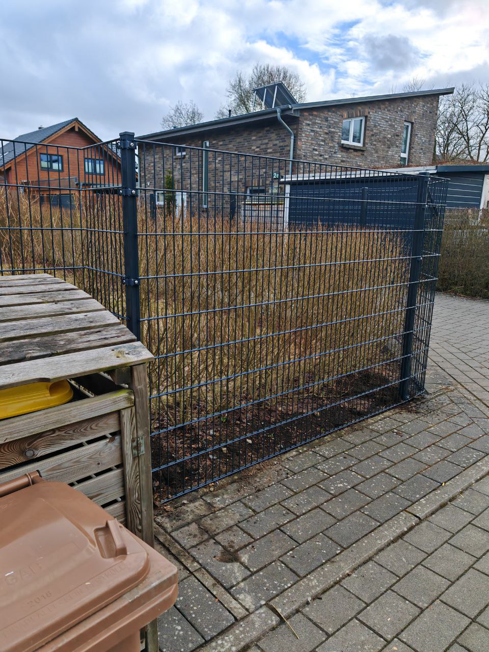 Anthrazit Doppelstabmattenzaun 1,83m Höhe in Barmstedt – Detail